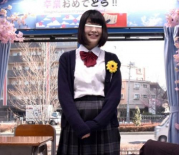 ＜ミラー号＞卒業式直後の女子高生に声をかけ初めてのブルセラ体験！お金に目がくらんだのかHなお願いも聞き入れて…の画像