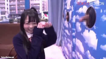 【MM便】「こんなに大きいの入らないよ…」ロリ女子学生が規格外の男優の巨チンコを見せられて…絶叫パコの画像