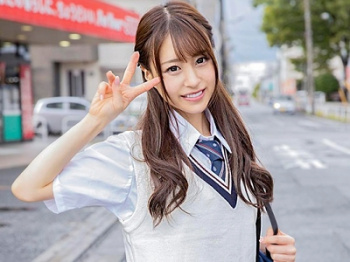 【ミラー号】マジカワな女子学生の目の前でセンズリ♪相互オナニーでムラムラ爆発してエッチ開始の画像