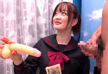 【ミラー号】ポニーテールが爽やかなロリ女学生「あんっ･･･気持ちいいぃ！」勢いで人生初の生ハメ挿入セックスも経験！の画像