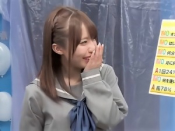 【マジックミラー号】「普通に開脚するだけです//」土下座でお願いされオナニーをした女子高生が大人チンポで交尾！の画像