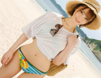＜逆転マジミラ号＞浜辺でGETできた美たわわなおっぱいな即ハボ美女！痴女の男連中を前にしてガチセックス大公開ｗ＜素人ナンパ動画＞の画像