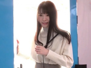 【ミラー号】「えっ//ちょっと待って//」19歳の女大学生！箱の中に顔を入れてノーリアクションチャレンジ！【素人ナンパ】の画像