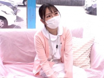 【マジミラ号】「ちょっとそこは…」整形外科で働いているという22歳の看護師さんがチンポ挿入される！【一般人ナンパ】の画像