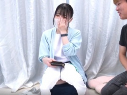【マジミラ号】「口でですか？//」救急外来で働くナースさん！25歳のおアネちゃんさんが包茎皮むき治療に挑戦！【シロウトナンパ】の画像