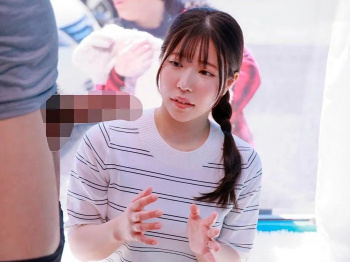 【奥様ナンパ】仲が良い旦那婦の新米妖艶にマジミラ号でフル勃起デカチン見せつけ！育児でレス気味だったえろデカぱいな美奥様が発情NTR堕ちの画像