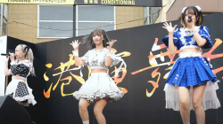【アイドル】パンチラ_福岡を拠点に活動中のアイドルグループ「空想モーメントL+」略称エルプラ!! ベイサイドプレイス博多でのパフォーマンス Japanese girls Idol group Upskirtの画像