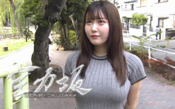【エロ画像】もものすけがIカップ巨乳をブチ揺れ全力ダッシュ！！！！！の画像