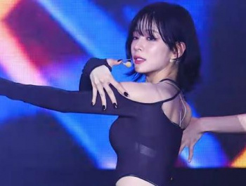 【fromis_9エロ画像109枚】パンチラやおっぱい炸裂ヌードビジュ韓国アイドルが席巻ライブオカズが抜ける【永久保存版】の画像