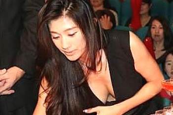 【篠原涼子エロ画像40枚】ヌードでおっぱい飛び出る濡れ場に胸チラパンチラ抜けるのいっぱいSP【永久保存版】の画像