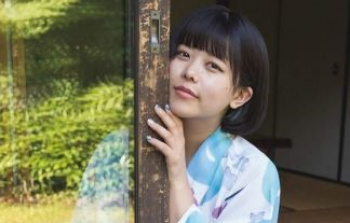 【エロ画像】ちなぷぷ（人気女子大生TikToker）、セミヌードを披露したバカ売れ写真集がさすがにエロすぎた・・の画像