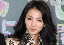 【満島ひかりエロ画像４６枚】ヌードで乳首もパンチラ股間くぱぁ開いたりおっぱい映画抜けるお宝ＳＰ【永久保存版】の画像