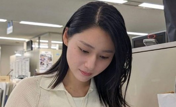 【宮本真綾エロ画像２１枚】おっぱいあるパンチラ美人アナの登場でフジ女子アナざわつくうぃヌード期待すぎｗｗｗｗｗＳＰ【永久保存版】の画像