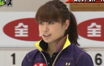 【カーリングエロ画像８３枚】おっぱいやパンチラが確定すぎる本橋麻里も吉田知那美も藤澤五月も巨乳ばかりじゃねーか【永久保存版】の画像
