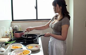 でか～いおっぱいゆらゆら揺らすエロ美熟女ママは奉仕のプロ！あれやこれやとえっちなことたくさんしてくれま～す♡の画像