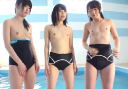 【ちっぱい】ツルペタ少女たちのプール授業エッチすぎｗｗｗｗｗｗｗ（動画）の画像
