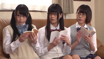 真面目系メガネ3姉妹がチンポを見てしまった結果wwwwww(動画)の画像