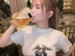 【画像】｢貧 乳｣がビール一気飲みしててワロタwwwwwwwwwの画像