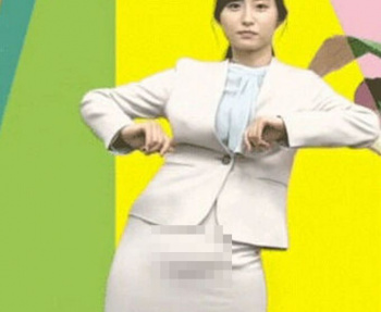 【画像】この女子アナのモリマンすげぇぇぇ!タイトスカートの上からでも分かるモッコリレベルwwwwwwwwの画像