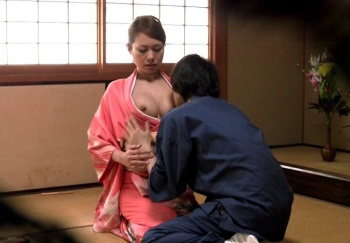 【画像】茶道やってる女性の光景が工ロすぎるwwwwwwwwwwwの画像