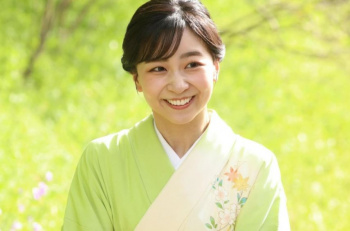 【画像】佳子さま(30)の着物姿、美しすぎだろwwwwwwwwwwwwwwwの画像