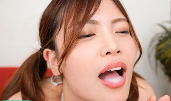 【口内発射】精 子を口に含んだままフェ〇チオする「追いフ〇ラ」が気持ち良すぎるｗｗｗｗｗｗｗｗの画像