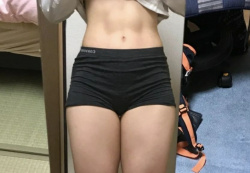 【画像】陸上J K「この足、太いですか?」の画像