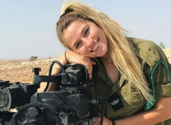 【画像】イスラエルの女性兵士、可愛さが限界突破ｗｗｗの画像