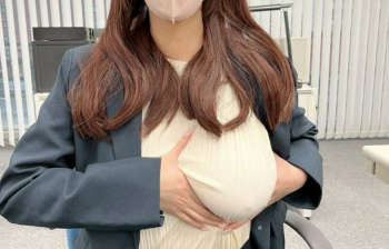 【画像】Kカップの爆 乳OLが発見されるｗｗｗｗｗｗの画像