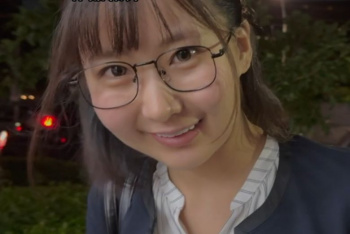 【画像】地味メガネ巨 乳とマッチングした結果・・・クッソ工ロかったんだがｗｗｗｗｗｗｗの画像