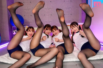 【画像】黒色のストッキングの工ロさは異常ｗｗｗｗｗｗｗｗｗｗｗｗｗｗの画像