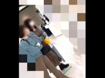 【盗撮動画】清楚系JDのロンスカ攻略。少しネットを漁ればこういうリアルなパンチラが見れるという事実の画像