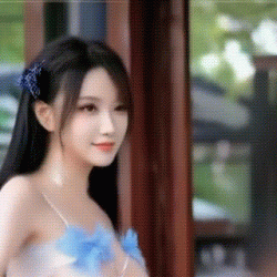 [AIエロgif]コスプレではしゃいでるお姉さんショート動画の画像