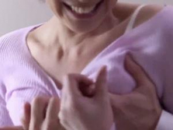 【俺の宝箱 エロ動画】人妻NTR】の巻］”気持ちいい ”と思ったら小便をする？ははははは！力任せに膣を愛撫された女性は失禁してしまい、仕方なく...。の画像