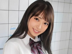 [制服を着た美しい少女の秘密]「私はそれを感じるつもりです...」小さな青いロリの女の子が彼女のユニフォームで大胆に遊んでいます！彼女の緊張と感受性は大人以上のものです。このエキサイティングなビデオはあなたに最高の罪悪感を与えます。 ！【エロ動画 天鹿】の画像