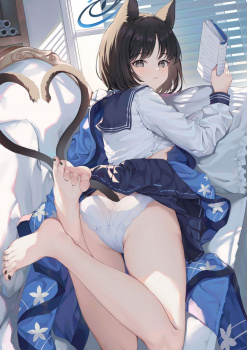 【非・微エロ】うつ伏せになって休憩中の女の子たちまとめ その７の画像