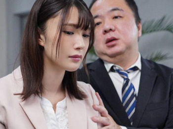 【香澄りこ】出張先でキモいオッサン上司に仕組まれて相部屋にされて犯される美人社員！の画像