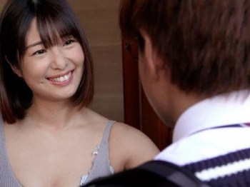 【川上奈々美】真面目青年の甥っ子を筆おろし美貌の若妻が形勢逆転の絶倫マラに快楽堕ち！の画像