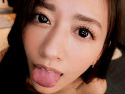 【希島あいり】毅然とした女上司のスレンダー美女が内緒で中出しOKで甘えてくるので我慢できずに社内SEX！の画像