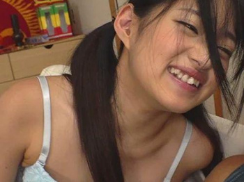 【渚みつき】彼氏の兄貴に媚薬を使用されてキメセク快楽に嵌りパイパンに中出し食らう美少女の画像