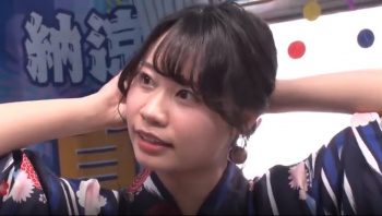 『素人』夏祭りで浮かれたエロ可愛いお姉さんをナンパし卑猥な野球拳に挑戦させてフル勃起した肉棒を膣内へねじ込みセックスする！の画像