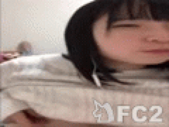 ニコ生●ムッチリ巨乳JDがエロイプでアヘ顔で乳首オナニー の画像