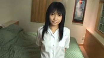個人撮影●可愛い制服娘の膣から逆流してくるザーメンが生々しい中出しの画像
