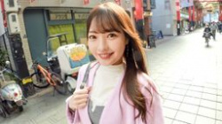 個人撮影●色白美尻美女がチンコを奥まで咥えて美尻を振るの画像