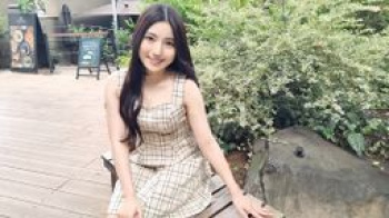 個人撮影●透明感ある美白肌のパイパンヘアメイク24歳とハメ撮りの画像