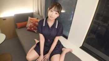 個人撮影●真面目そうな銀行員25歳を雨宿り的にホテル連れ込み即ハメの画像