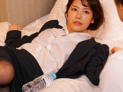 【楓カレン】美人女子社員をお持ち帰りして朝までハメまくった!の画像