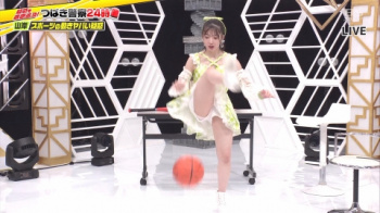 つばきファクトリー山岸理子が見せパンからのガチパンチラ見せwの画像