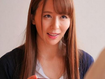 【希崎ジェシカ】アプリで知り合った男性に簡単にカラダを許してしまった美人妻の肢体！の画像