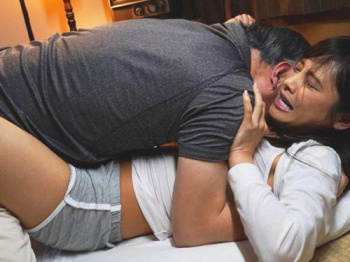 【久留木玲】美少女のまま思春期に入った近所の女の子に襲い掛かったゲス親父が下等生物のように強制猥褻！の画像